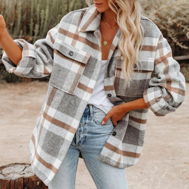 Damen karierte Flanelljacke mit lässigem Schnitt und aufgesetzten Taschen WW