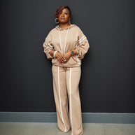 Damen Sportliches Lounge-Set mit hohem Schnitt und eleganten Details WW