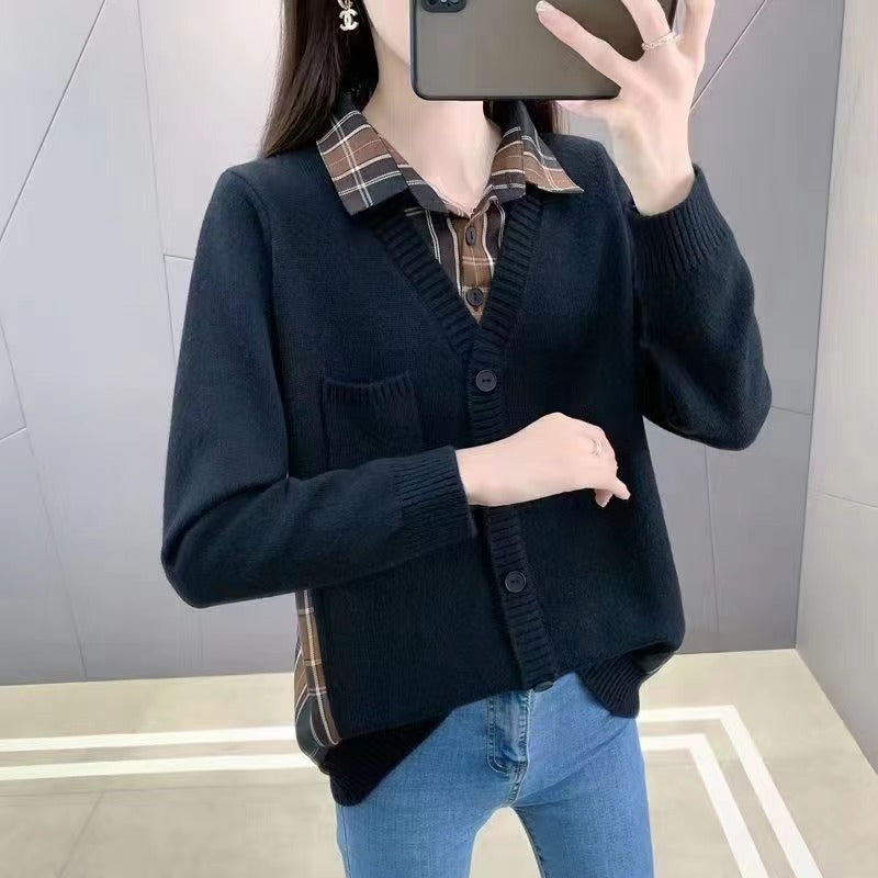 Damen Strickjacke mit V-Ausschnitt und praktischer Brusttasche WW