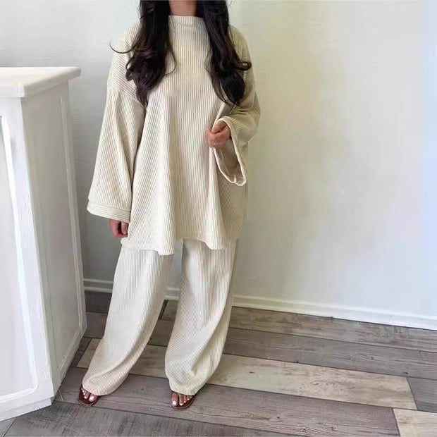 Damen Bequemes und stylisches Lounge-Set aus Rippstrick WW