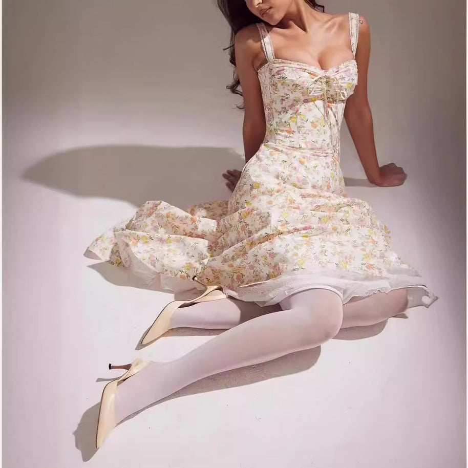 Damen Sommerliches A-Linien Kleid mit floralen Akzenten WW