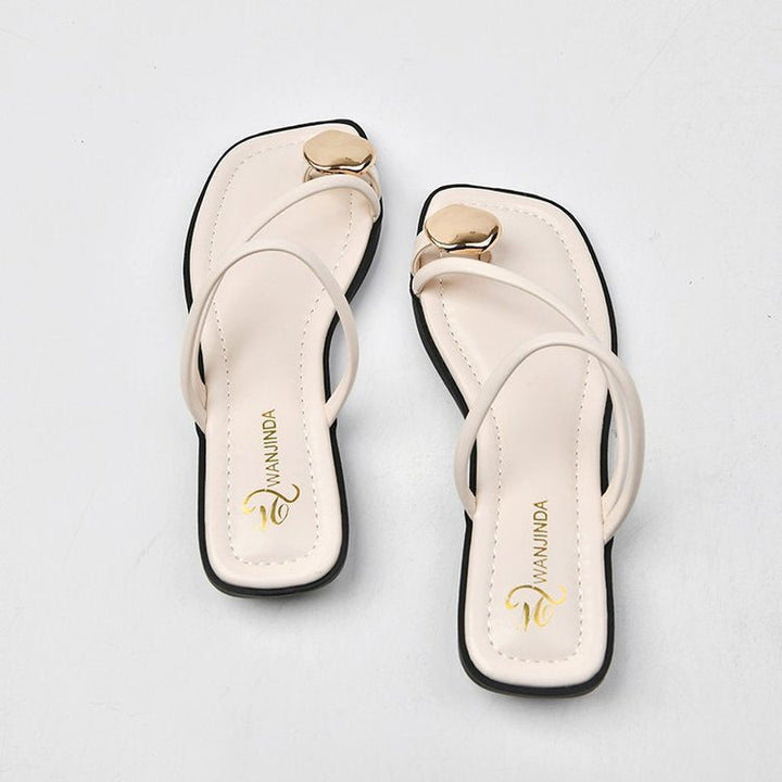 Damen Riemchensandalen aus Kunstleder mit Metallakzent