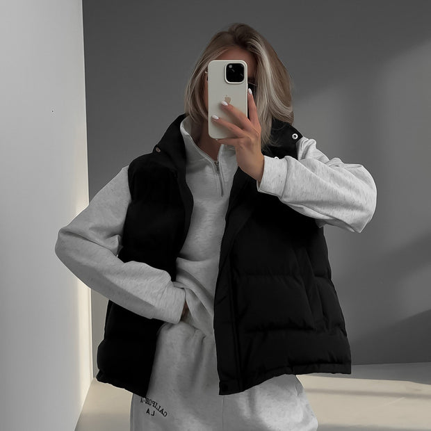 Damen Steppweste mit hohem Kragen und abnehmbarer Kapuze WW