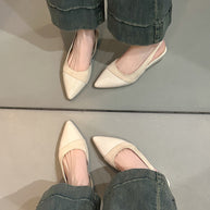 Damen Slingback-Flats mit spitz zulaufender Zehenpartie aus weichem Wildleder und glänzender Oberfläche WW