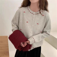 Damen Strickjacke mit floralem Stickdesign und Rundhalsausschnitt WW