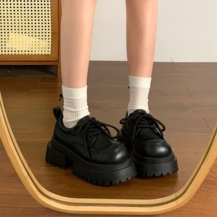Damen Chunky Schnürschuhe mit rutschfester Sohle und modischem Design W&W Mode