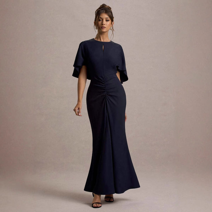 Damen-Maxikleid mit fließendem Schnitt und dramatischen Ärmeln