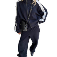 Damen sportliches Set mit attraktiven Kontraststreifen und weitem Schnitt WW