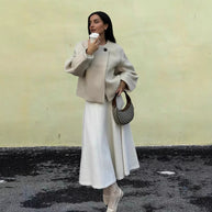 Damen Schulterjacke mit voluminösen Ärmeln und schickem Schnitt WW