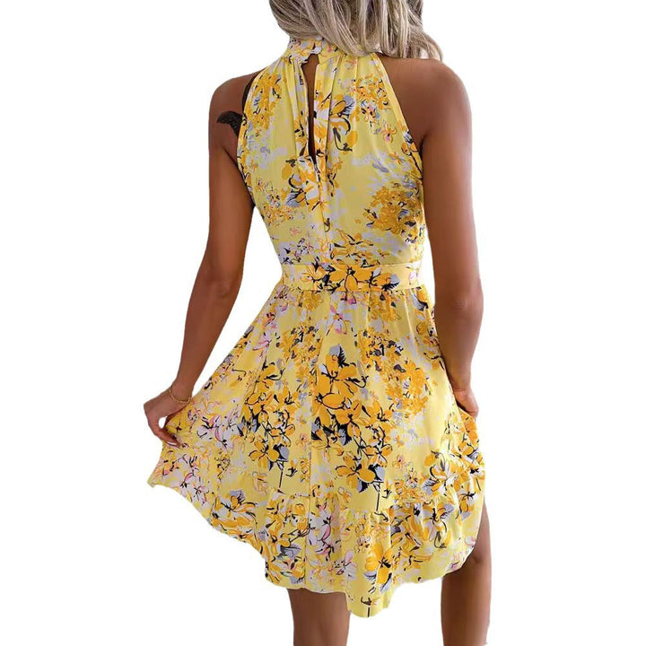 Damen Sommerliches Minikleid mit elegantem Halsausschnitt und floralen Details W&W Mode