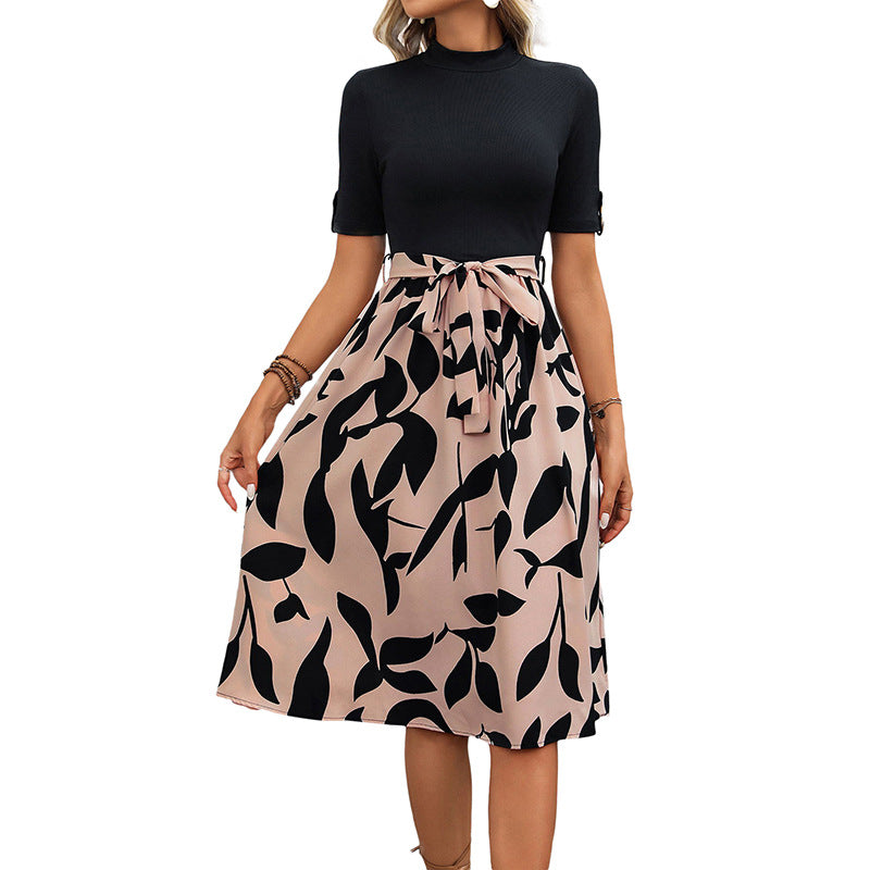 Damen Midikleid mit elastischem Taillenbund und elegantem floralem Design WW