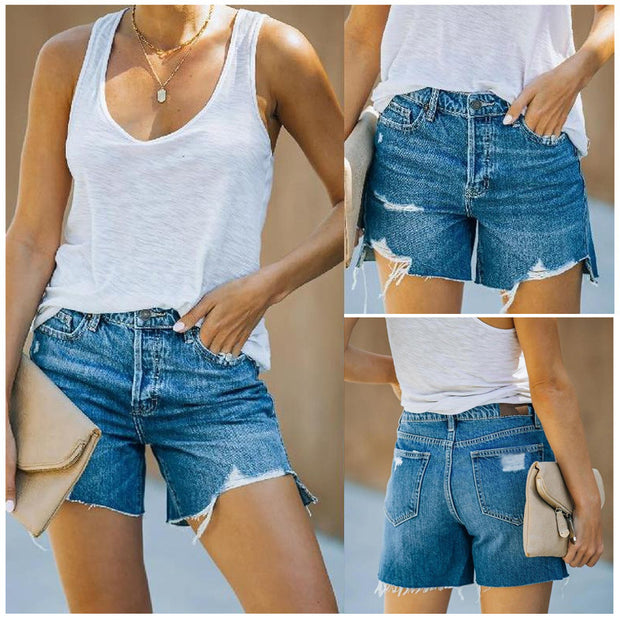 Damen Denim-Shorts mit angesagtem Destroyed-Effekt und lässiger Passform WW