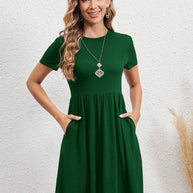 WW | Elastischer Bund Gestricktes Rundhalsausschnitt Kurzarmkleid