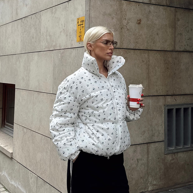 Damen Steppjacke mit floralen Mustern und hohem Kragen WW