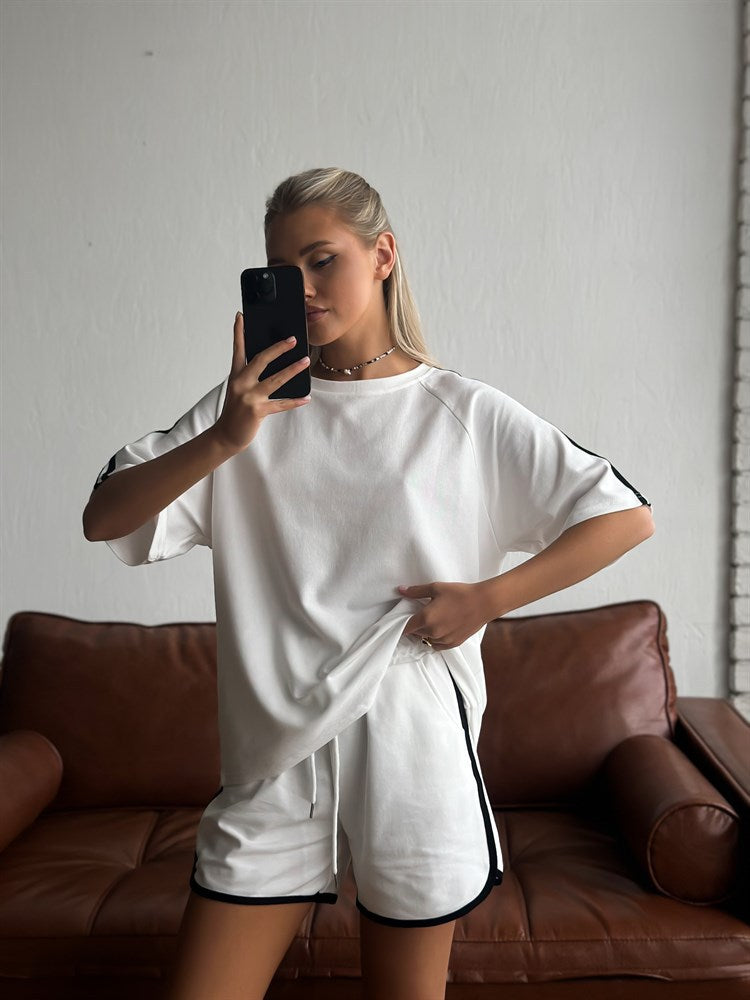 Damen sportliches Kurzarm-Set mit seitlichen Kontraststreifen und elastischer Taille WW
