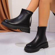 Damen Stiefeletten mit robustem Gummiprofil und modischem Reißverschluss WW