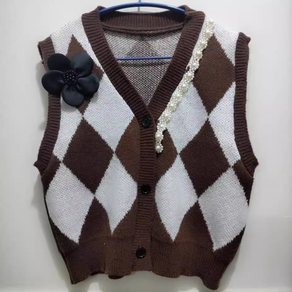 Damen Strickweste mit modernem Rautenmuster und eleganter Knopfdetail WW