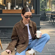 Damen lässige Wildlederjacke mit praktischen Taschen und hochgeschlossenem Kragen WW