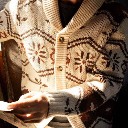 Damen Strickjacke mit aufwendigem Muster WW