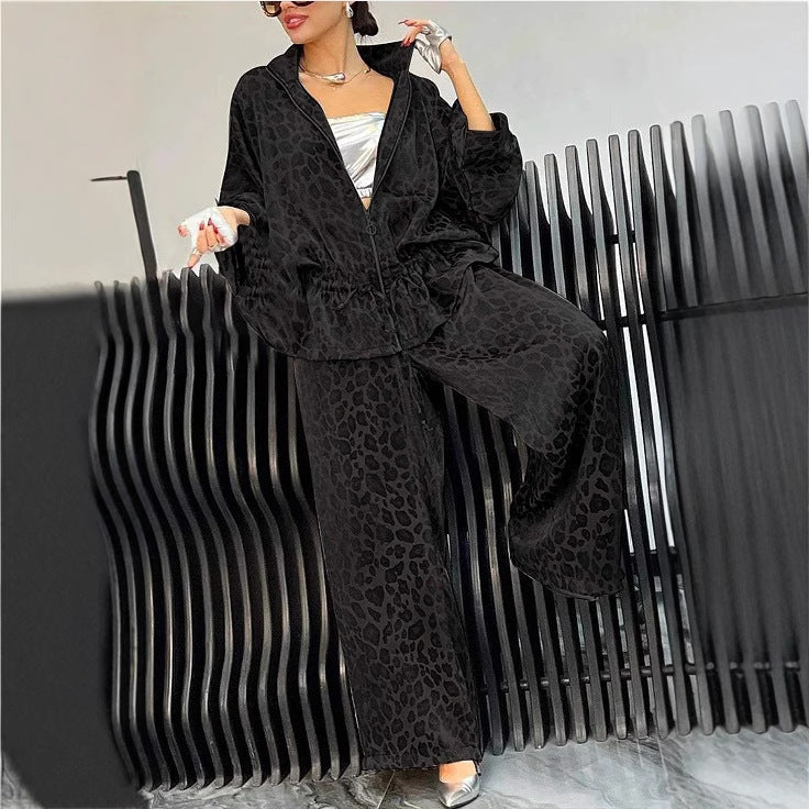 Damen sportlicher Freizeitanzug mit elegantem Leopardenmuster und weiten Hosen WW