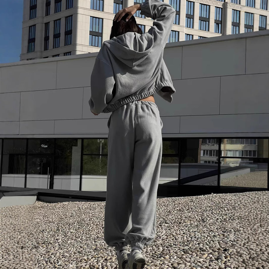 Damen sportlicher Fleece-Loungewear-Anzug mit hohem Kragen WW