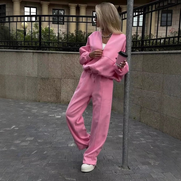 Damen Sportliches Fleece-Set mit kurzem Hoodie und weiter Hose WW