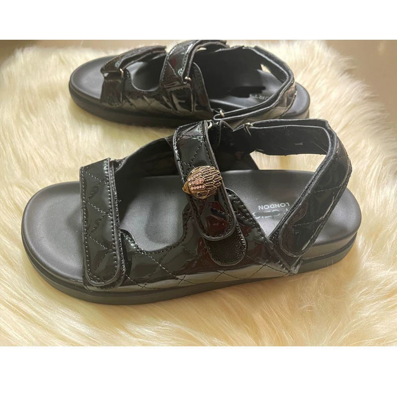 Damen bequeme Sandalen mit verstellbaren Riemen und stylischem Glänzendes Finish WW