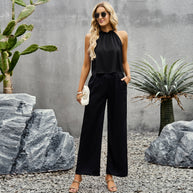 Damen eleganter Jumpsuit mit ausgestelltem Bein und hohem Kragen WW