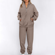 Damen sportliches Freizeit-Set mit hohem Kragen und praktischen Taschen WW