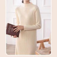 Damen Strickkleid mit feiner Rippstruktur und hohem Kragen WW