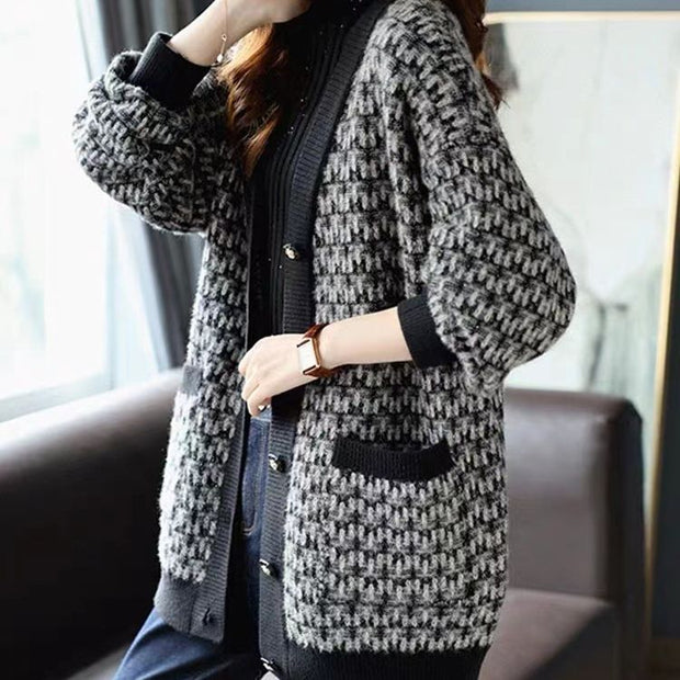 Damen Strickjacke im modernen Graphic-Design WW