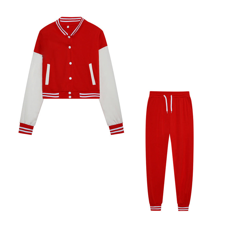 Damen Sportliches Set mit cropped Jacke und Jogginghose im modernen Look WW