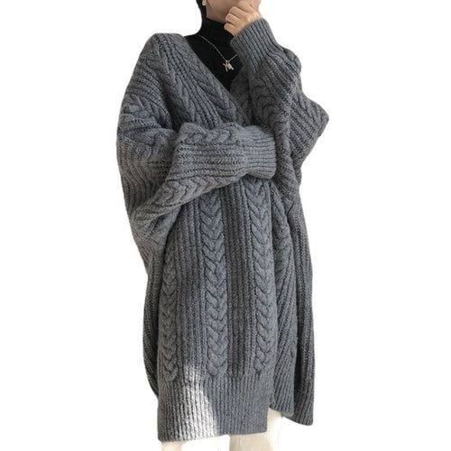 Damen Strickponcho mit tiefem V-Ausschnitt und trendigem Zopfmuster W&W Mode