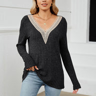 Damen Strickpullover mit V-Ausschnitt und romantischer Spitze WW