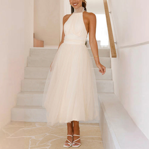 Damen elegantes Hochzeitskleid mit fließendem Tüllrock und neckholder Design W&W Mode