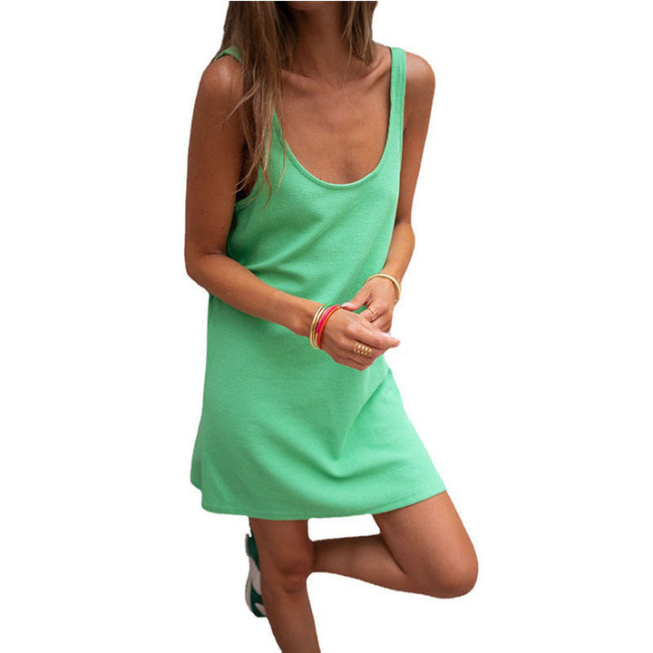Damen lässiges Kleid im raffinierten Rippschnitt mit tiefem Ausschnitt und schlichtem Design W&W Mode