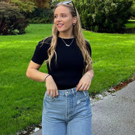 Damen figurbetontes T-Shirt mit feiner Rippstruktur und Rundhalsausschnitt WW
