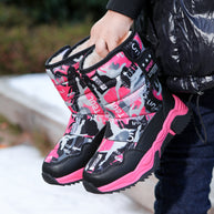 Damen Sportliche Winterstiefel mit rutschfester Sohle und isolierendem Futter WW