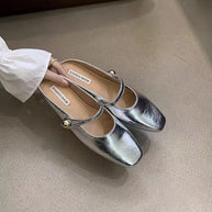 Damen Stilvolle Ballerinas mit glänzendem Obermaterial und eleganter Schnalle W&W