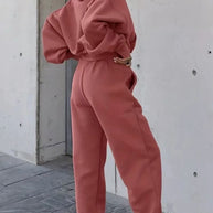 Damen Bequemer Kapuzenpullover mit lässigem Schnitt und praktischen Taschen WW