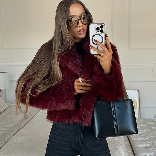 Damen Kunstpelzjacke mit voluminösem Kragen und elegantem Schnitt WW