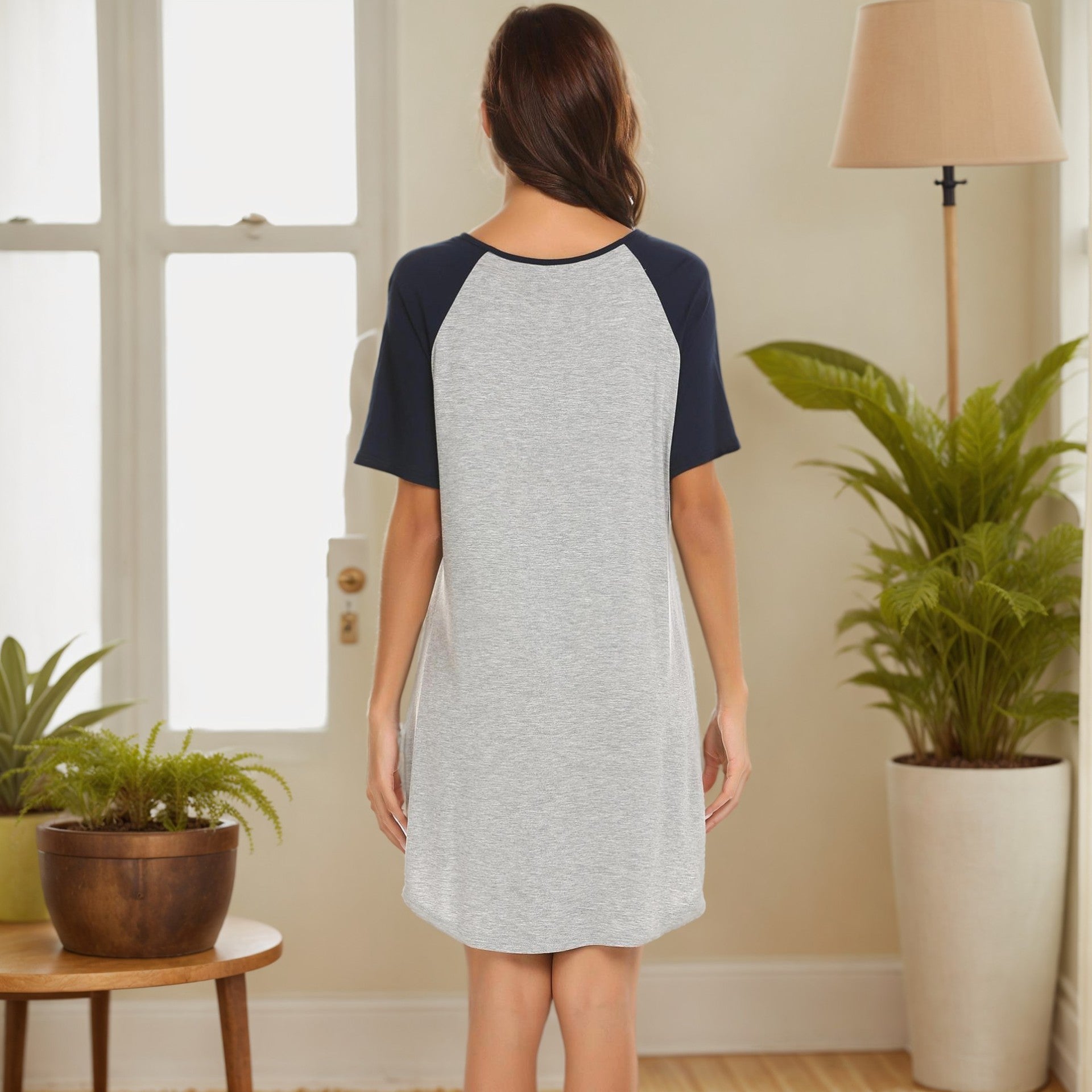 Damen lässiges T-Shirt Kleid mit kontrastierenden Ärmeln und bequemem Schnitt WW