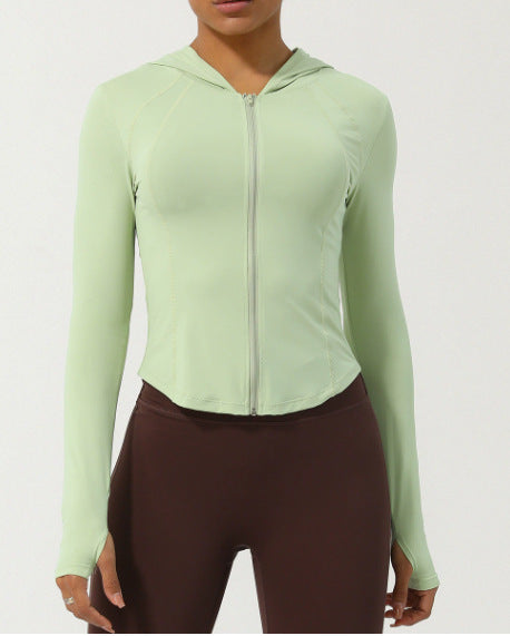 Damen Sportjacke mit praktischen Daumenlöchern und athletischem Schnitt WW