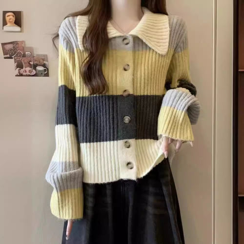 Damen Strickjacke mit breitem Rippdesign und oversized Schnitt WW