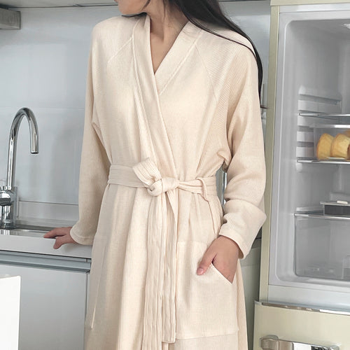 Damen Kuscheliger Morgenmantel mit praktischen Taschen und Gürtel WW