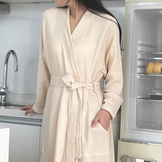Damen Kuscheliger Morgenmantel mit praktischen Taschen und Gürtel WW
