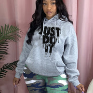 Damen sportlicher Kapuzenpullover mit grafischem Druck und Kängurutasche WW