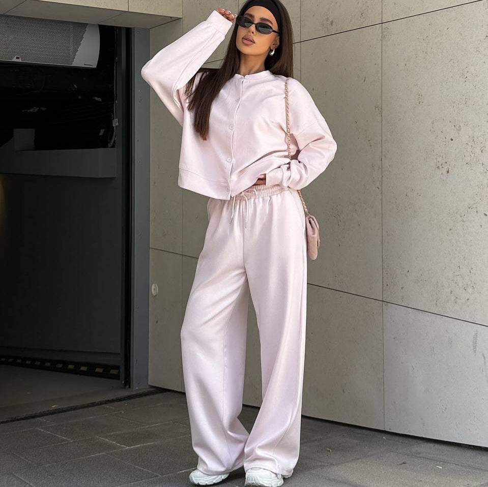 Damen sportliches Freizeit-Set mit lockerem Schnitt und praktischen Taschen WW