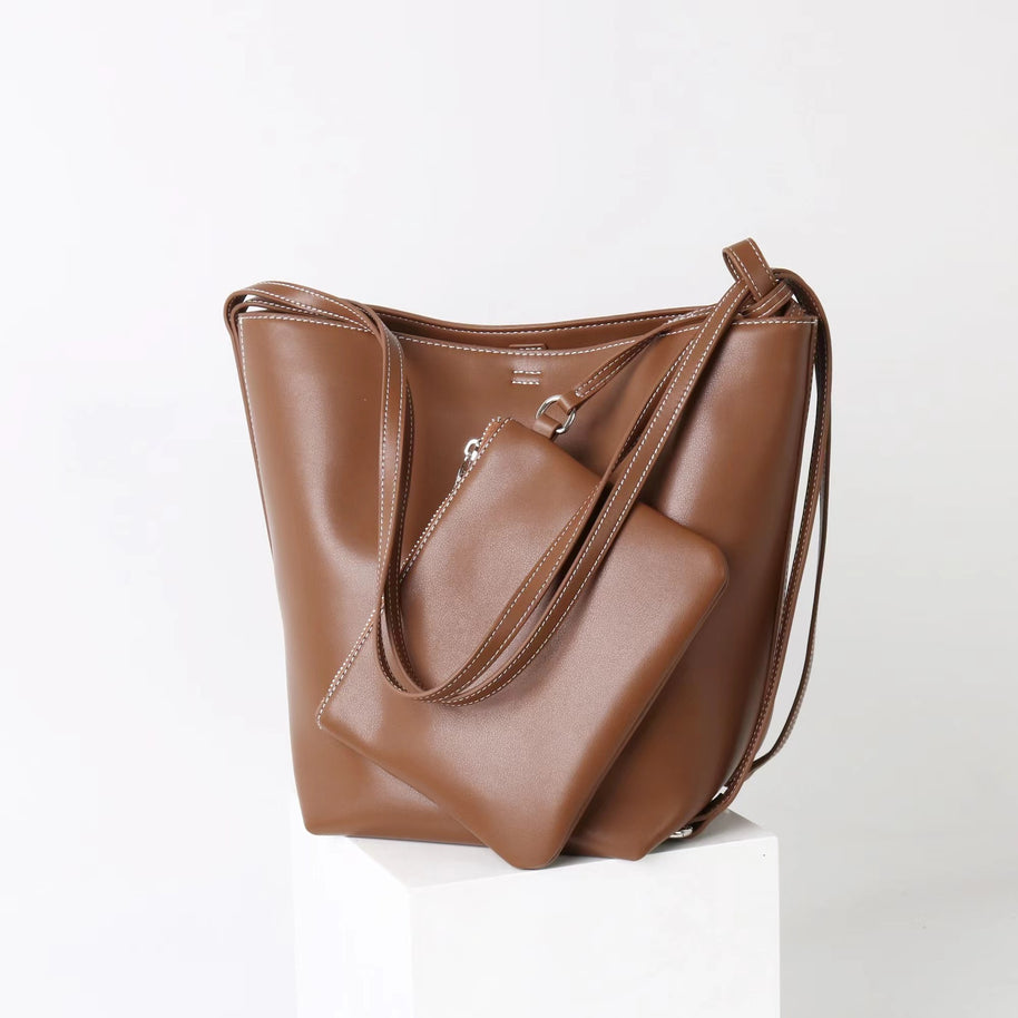 WW | Stilvolle Robuste Braune Geprägte Brusttasche
