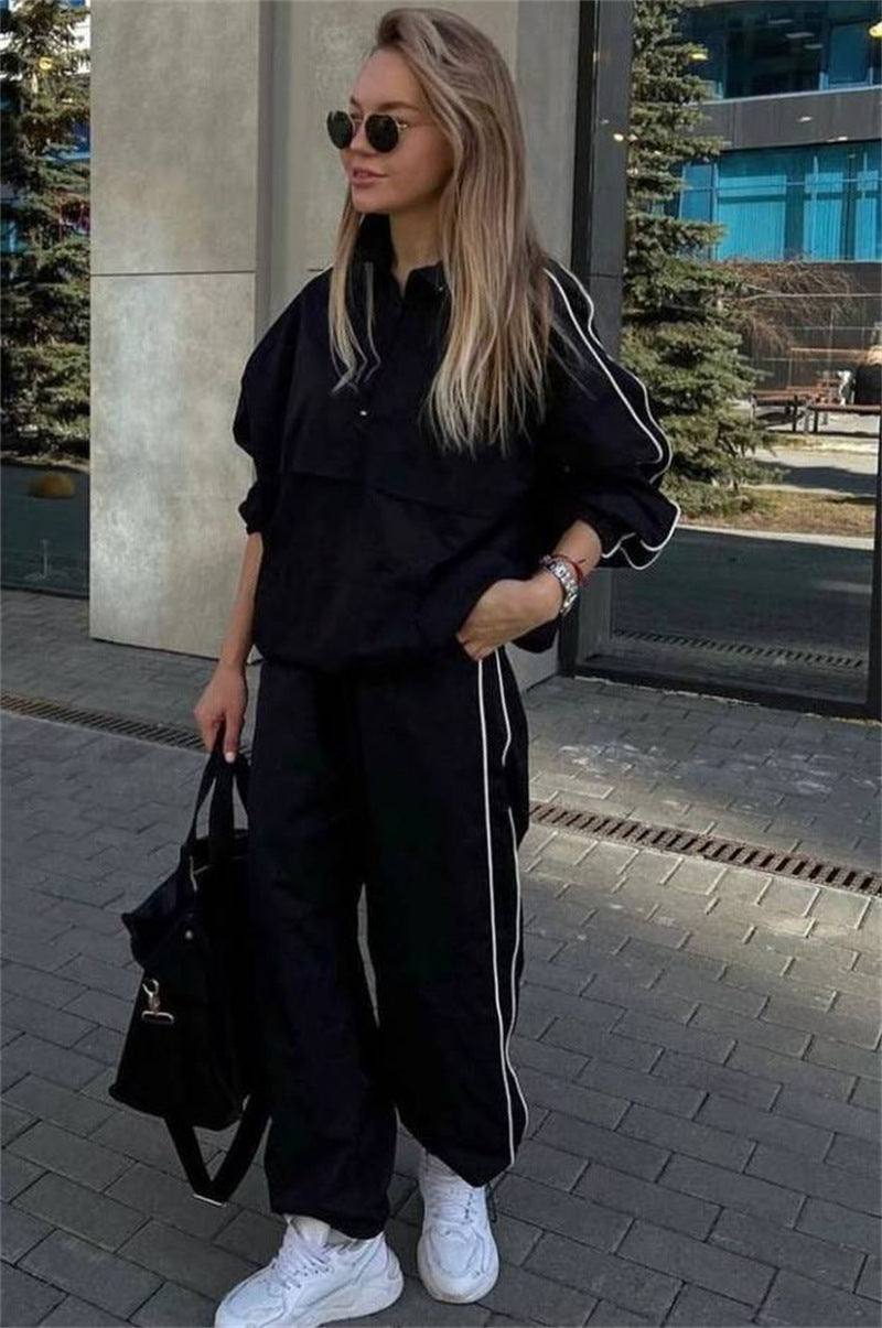 Damen sportliche Jacke mit hoch geschlossenem Kragen und Reißverschluss WW